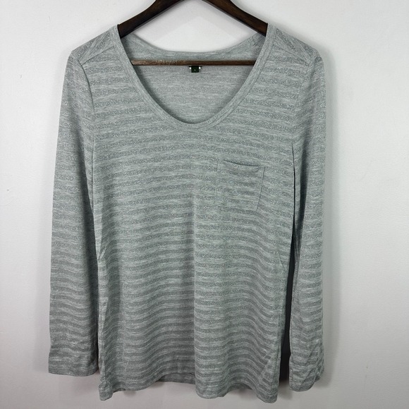 Eddie Bauer T Shirt‎ Womens S Gray Metallic Stripe Pocket Minimalist Preppy Glam - Picture 1 of 6
